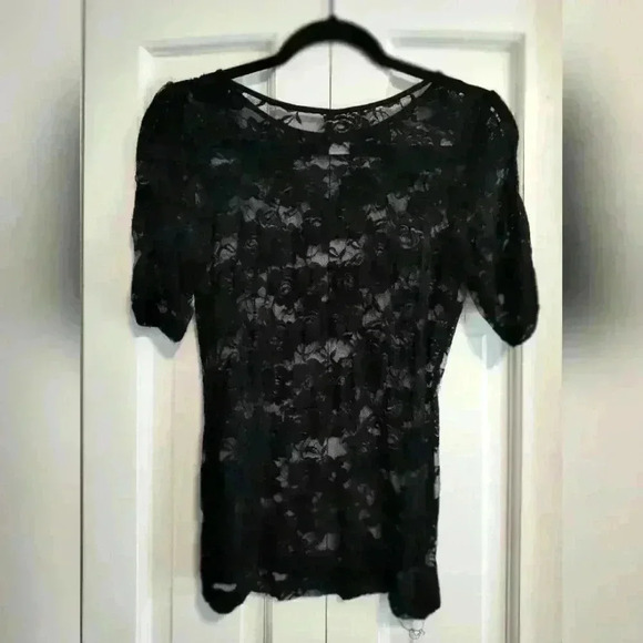 Bobbie Brooks black lace top | short sleeve | size Small - Picture 2 of 4